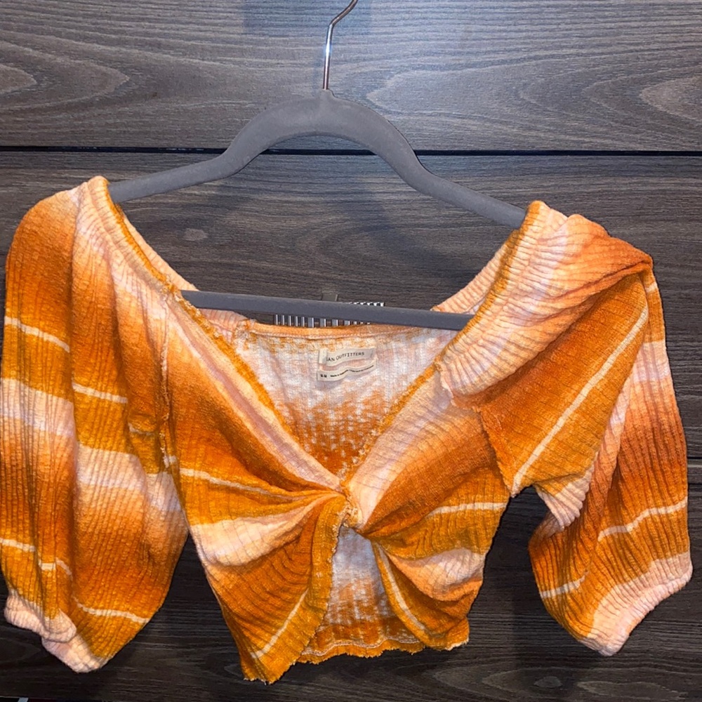 NWOT Urban Outfitters medium crop top!